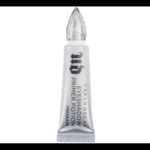 Urban Decay Eyeshadow Primer - Freebase